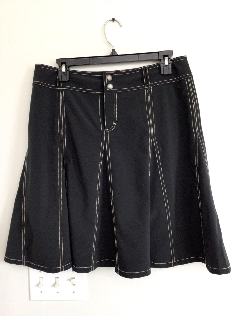 ATHLETA  Black FEATHERWEIGHT SKORT Black A-Line Skirt SIZE 10